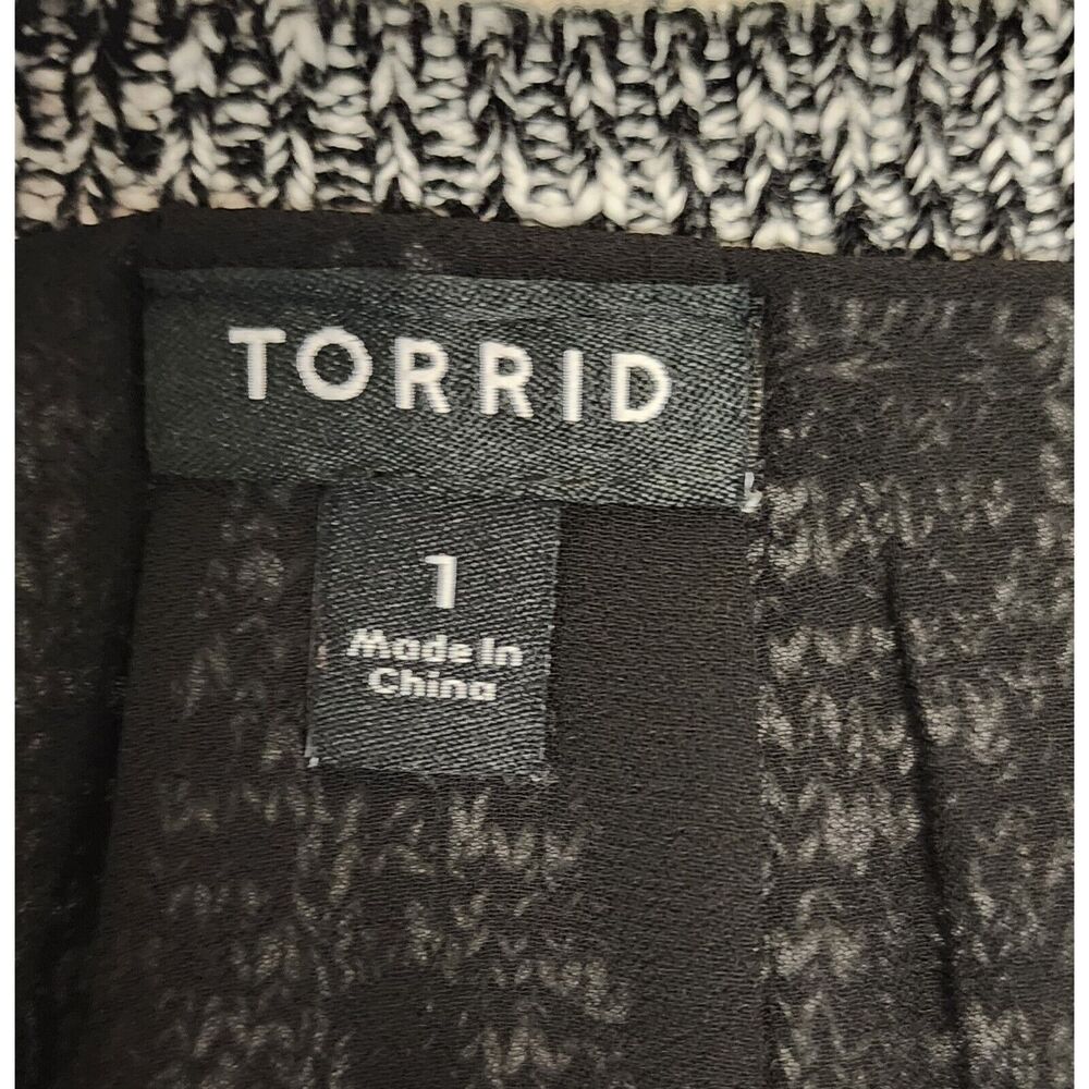 Torrid Marled Cold Shoulder Split Back Sweater To… - image 6